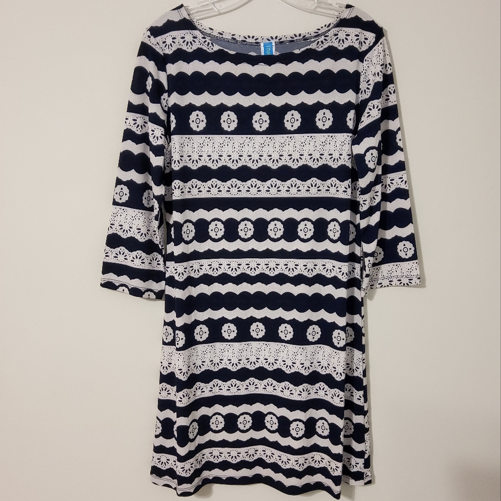 Touch Express Blue and White Boho Stretch 3/4 Sleeve Shift Boat Neckline Size L